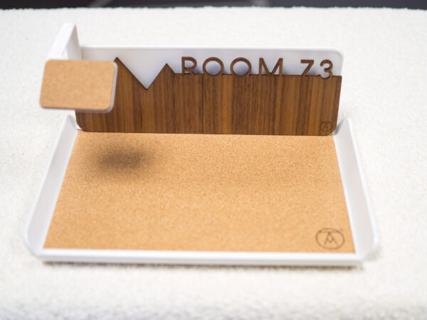 vide-poche métal ARTPINA® vide-poche métal blanc avec support de montre et fond personnalisé - ARTPINA®