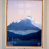 Tableau de Savoie, le mont Trélod, et son cadre en frêne massif de l'artiste Nicholas PERILLI en vue de face.